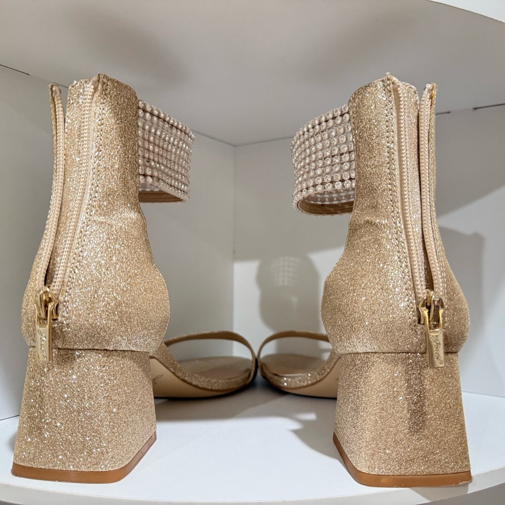 Jewel Badgley Mischka Sparkling Gold Sandals